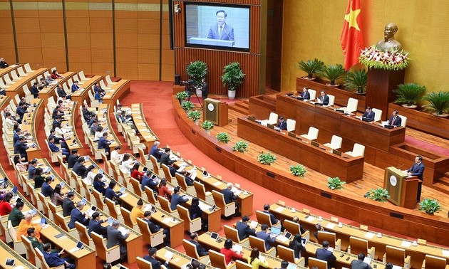越南第十五届国会第二次特别会议进入最后一个工作日