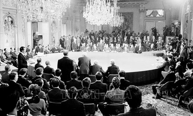 适值巴黎协定签署50周年  河内举行和平祈祷仪式