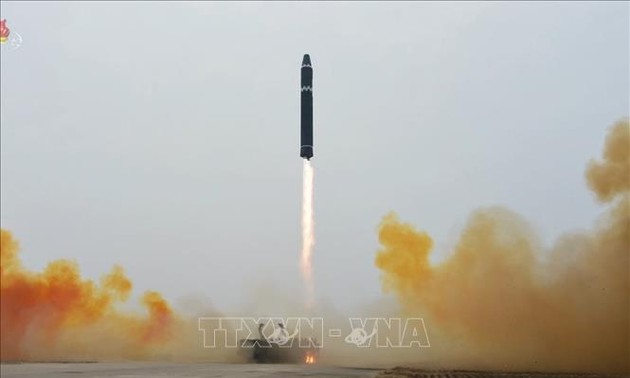 朝鲜继续试射弹道导弹
