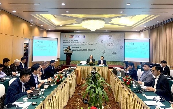 越南和UNDP合作，利用太阳能和风能生产绿氢