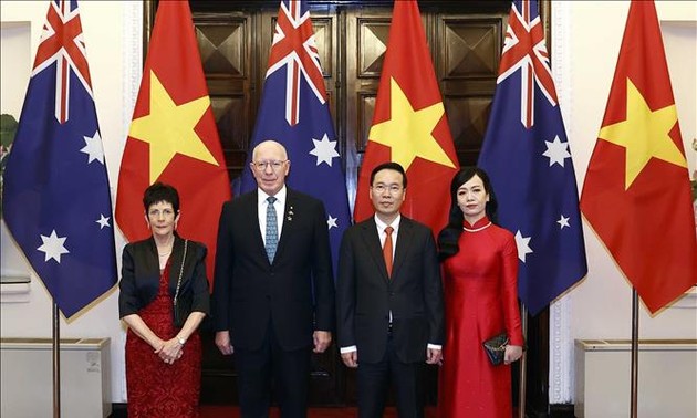 越南国家主席武文赏和夫人设宴招待澳大利亚总督和夫人