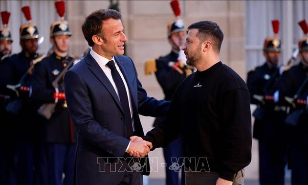 乌克兰总统访问法国
