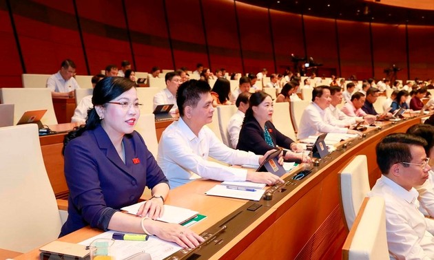 越南国会通过《越南公民出入境法修正案（草案）》