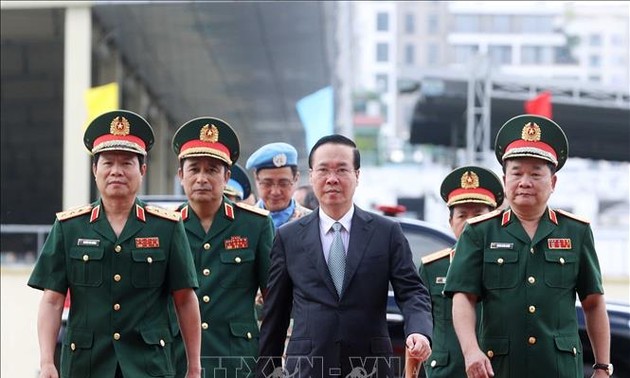 越南国家主席武文赏出席维和力量出征仪式