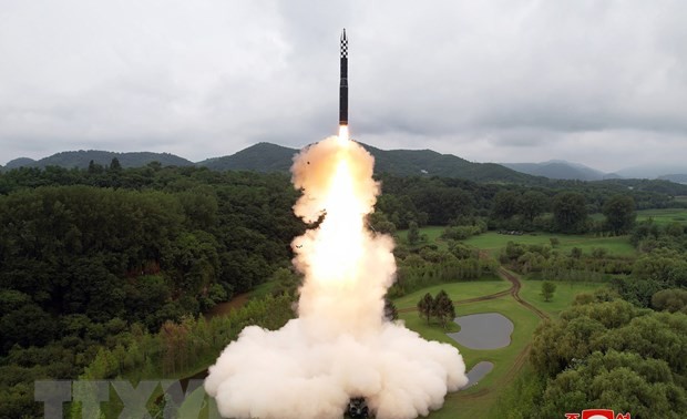 朝鲜向东海发射弹道导弹
