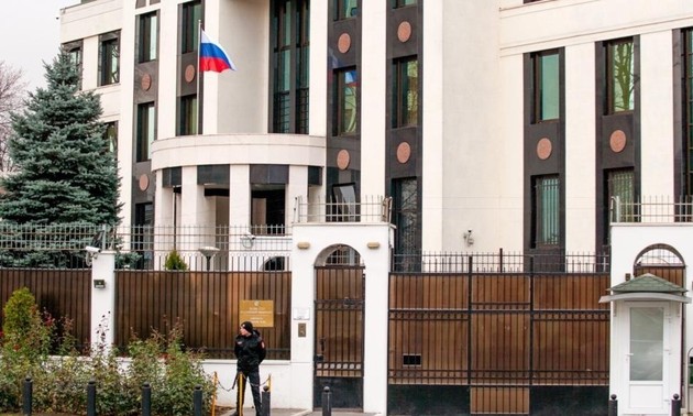   摩尔多瓦驱逐45名俄罗斯外交官和大使馆人员