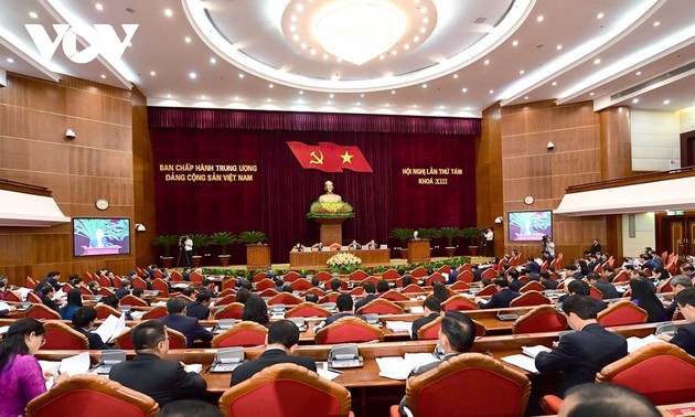 越共第13届中央委员会第8次全体会议开幕