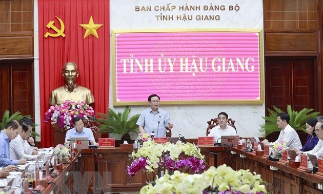 越南国会主席：后江要尽快出台省2021-2030年规划，2050年远景