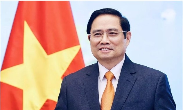 越南政府总理范明政启程出席东盟-海合会峰会并访问沙特阿拉伯