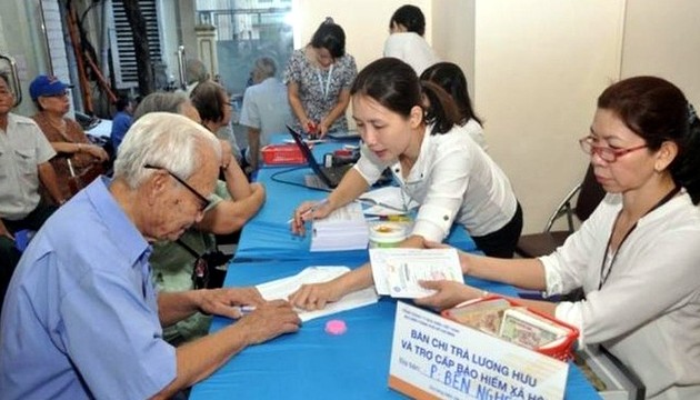 越南劳动荣军社会部建议上调社会救助标准