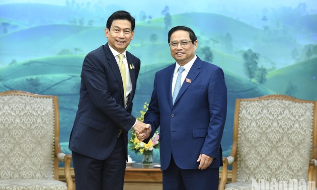 力争将越泰双边贸易额提升至250亿美元