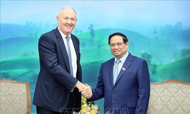 越南政府总理范明政会见英国太古集团董事长布拉德利