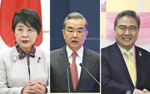 中日韩三国外长将于26日在釜山举行会谈