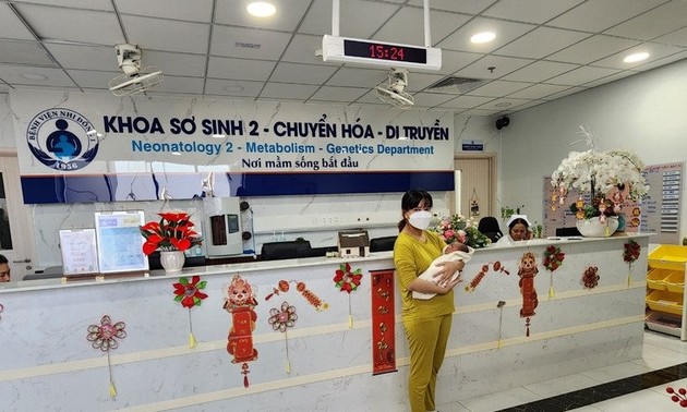 胡志明市：首例胎儿心血管病宫内介入治疗的儿科患者出院