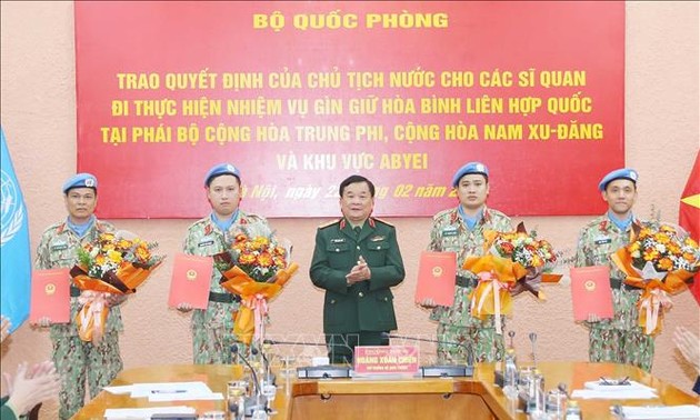越南再派4名军官赴联合国特派团执行维和任务