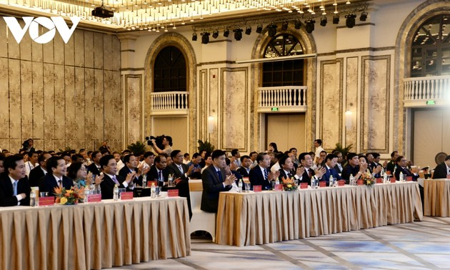 国会主席出席庆和省柑林新都市区规划公布仪式
