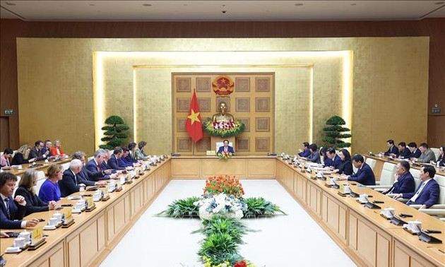 力争实现越南与荷兰双边贸易额达150亿美元的目标