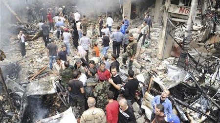 Serangan bom bunuh diri  menewaskan 50 serdadu Suriah