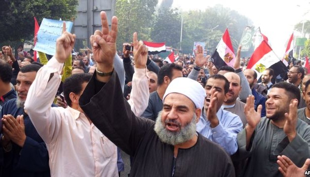 Mesir: Fihak Islam melakukan demonstrasi mendukung Presiden