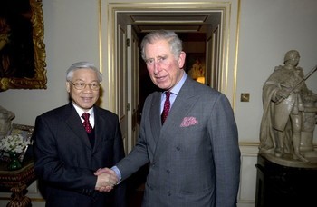 Sekjen Nguyen Phu Trong melakukan pertemuan dengan Pangeran Charles