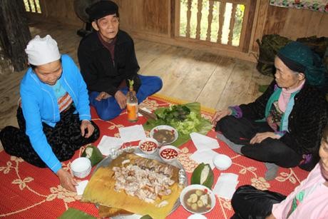 Budaya kuliner warga etnis minoritas Muong di provinsi Hoa Binh