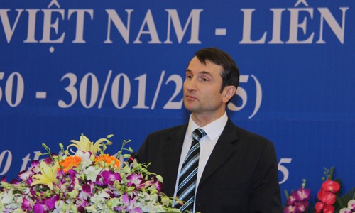 Memperingati ultah ke-65 penggalangan hubungan diplomatik Vietnam-Rusia