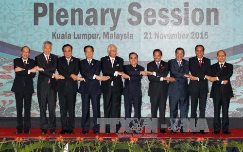 Pembentukan Komunitas ASEAN pada 2015 dan selar sumbangan dari Vietnam