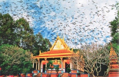 Pagoda-pagoda Khmer yang unik di daerah dataran rendah sungai Mekong