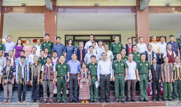 Valoriser le rôle des patriarches des communes frontalières de Quang Nam