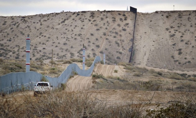 Migrants: Le Pentagone déploie 800 militaires à la frontière avec le Mexique