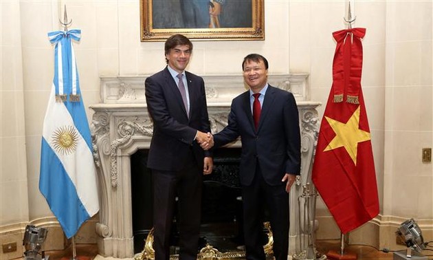 Le Vietnam et l’Argentine boostent leur coopération économique et commerciale