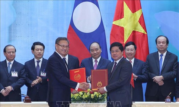 Vietnam-Laos: 6 nouveaux accords de coopération conclus en 2019