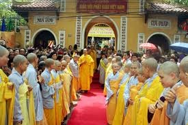 Vietnam ermöglicht Mönchen und buddhistischen Gläubigen, Religion zu folgen