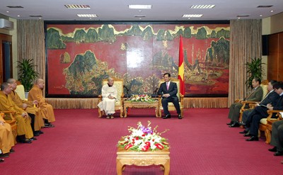 Premierminister Dung trifft Verwaltungsrat des Buddhistenverbands