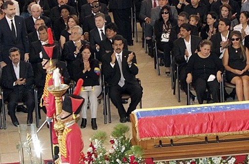Millionen Menschen nehmen an Trauerfeier von Hugo Chavez teil