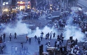 Türkische Regierung droht mit Armee-Einsatz gegen Demonstranten