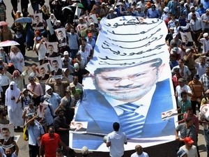 Ägypten: Mohammed Mursi wegen Aufstachelung zur Gewalt vor Gericht gebracht