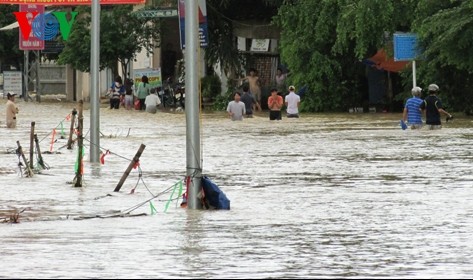 Beseitigung der Folgen von Überschwemmungen in Zentralvietnam