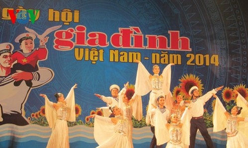 Aktivitäten zum vietnamesischen Familientag
