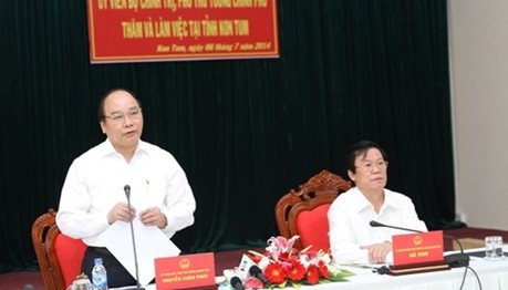 Vize-Premierminister Phuc besucht die Provinz Kon Tum