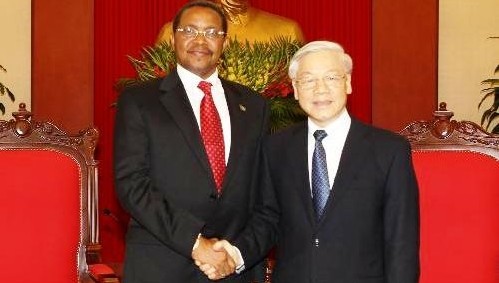 Tansanischer Präsident Kikwete beendet seinen Vietnam-Besuch