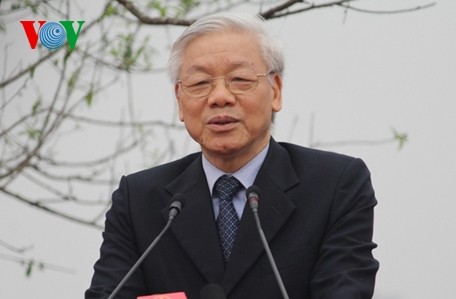 Der KPV-Generalsekretär nimmt am Baumpflanzfest in Hanoi teil