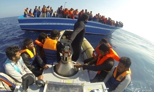 Italien rettet fast 150 Flüchtlinge