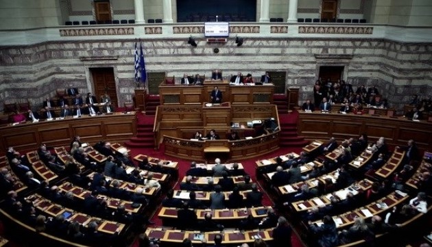 Griechisches Parlament akzeptiert “Sparprogramm”