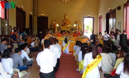 Die in Thailand lebenden Vietnamesen feiern das Vu Lan-Fest