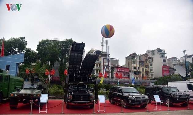 Professionelle Fahrzeuge der vietnamesischen Sicherheitskräfte