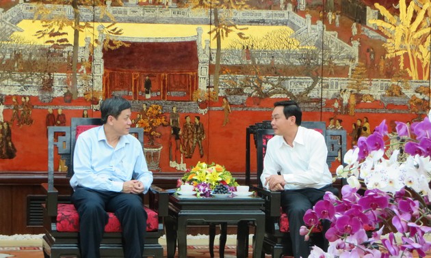 VOV-Vize-Intendant beglückwünscht Volkskomitee der Hauptstadt Hanoi