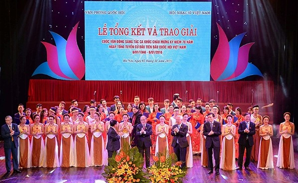 Preisverleihung des Kompositionswettbewerbs über das vietnamesische Parlament