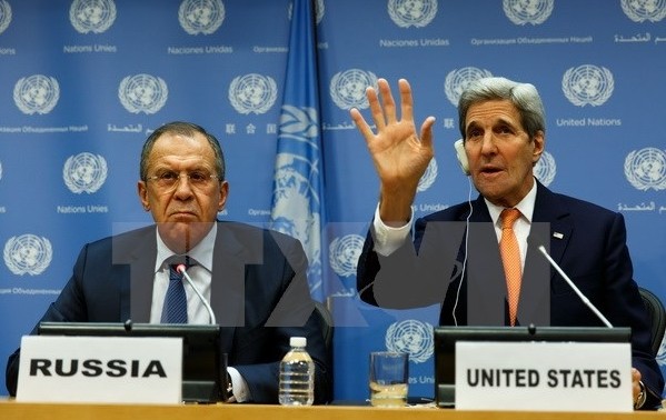 Außenminister Russlands und der USA diskutieren Syrien-Friedensgespräche 