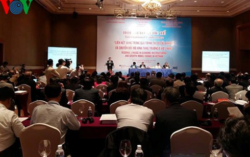 Seminar über regionale Verbindung bei der Wirtschaftsumstrukturierung in Vietnam